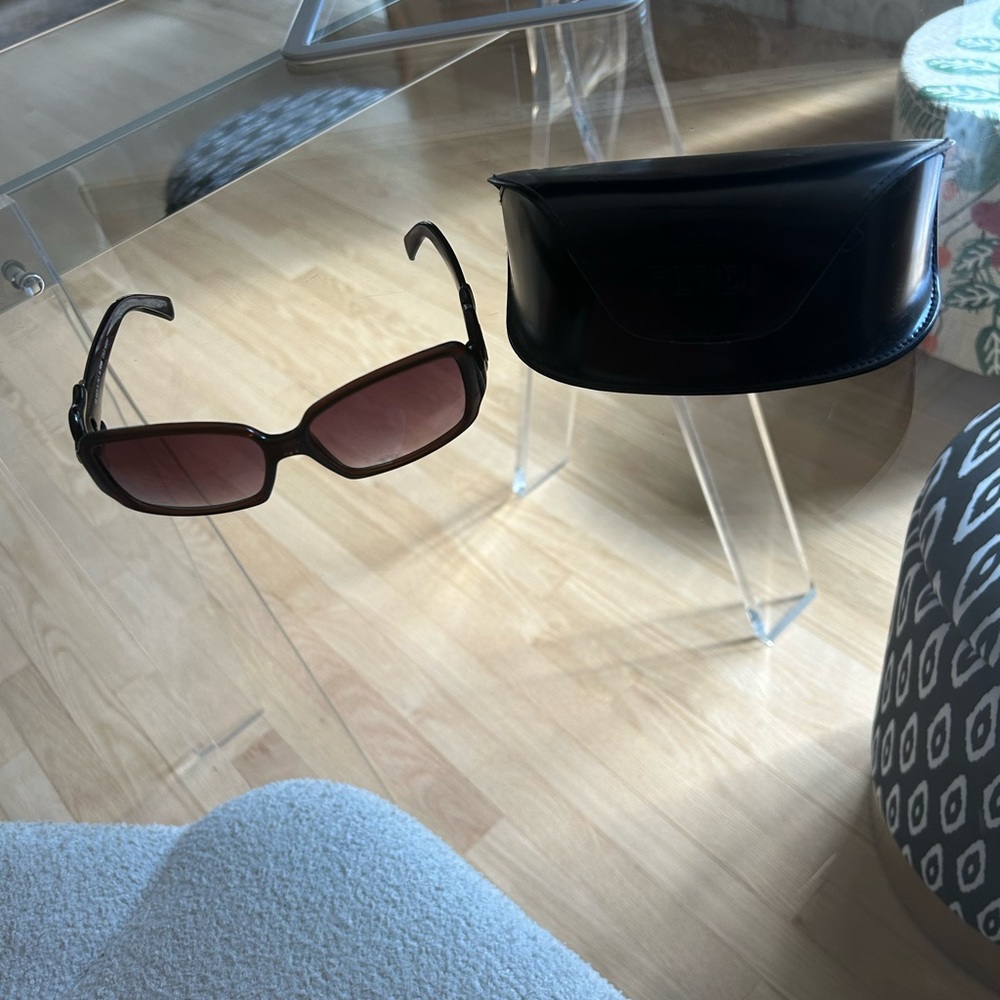Fendi Dark Brown Vintage Sunglasses with buckle detail - Picture 7 of 7